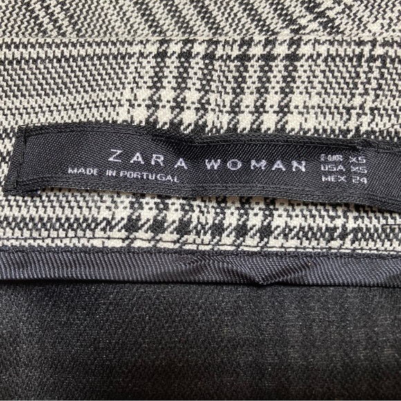 Zara ruffle Plaid Skirt Black/White - XS - Picture 5 of 5